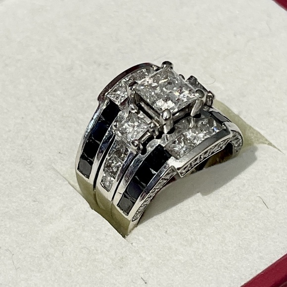 4 Carats Total Weight Natural Diamond Ring Set - Picture 3 of 11